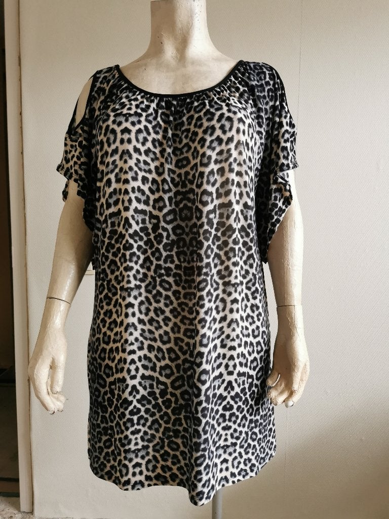 451 .. zgan jurk maat 48 ??, Ophalen of Verzenden, Zo goed als nieuw, Overige kleuren, Jurk