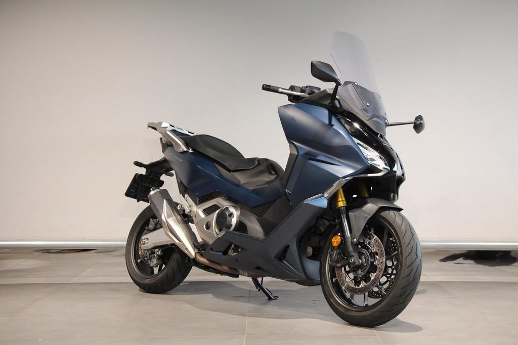 Honda NSS FORZA 750 (bj 2023), Motoren, Scooter, Honda Benelux, Beechavenue 54
1119 PW  SCHIPHOL-RIJK, 12 t/m 35 kW
