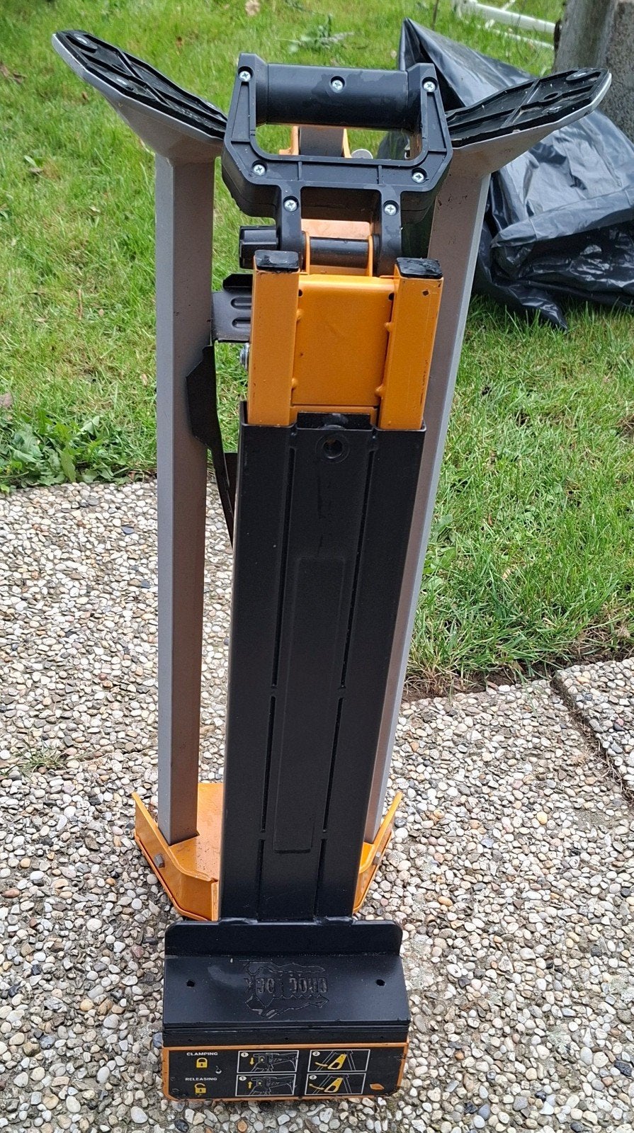 Croc Lock Compact Werkbank & Klemsysteem - Voetpedaal, Ophalen, Gebruikt, Inklapbaar