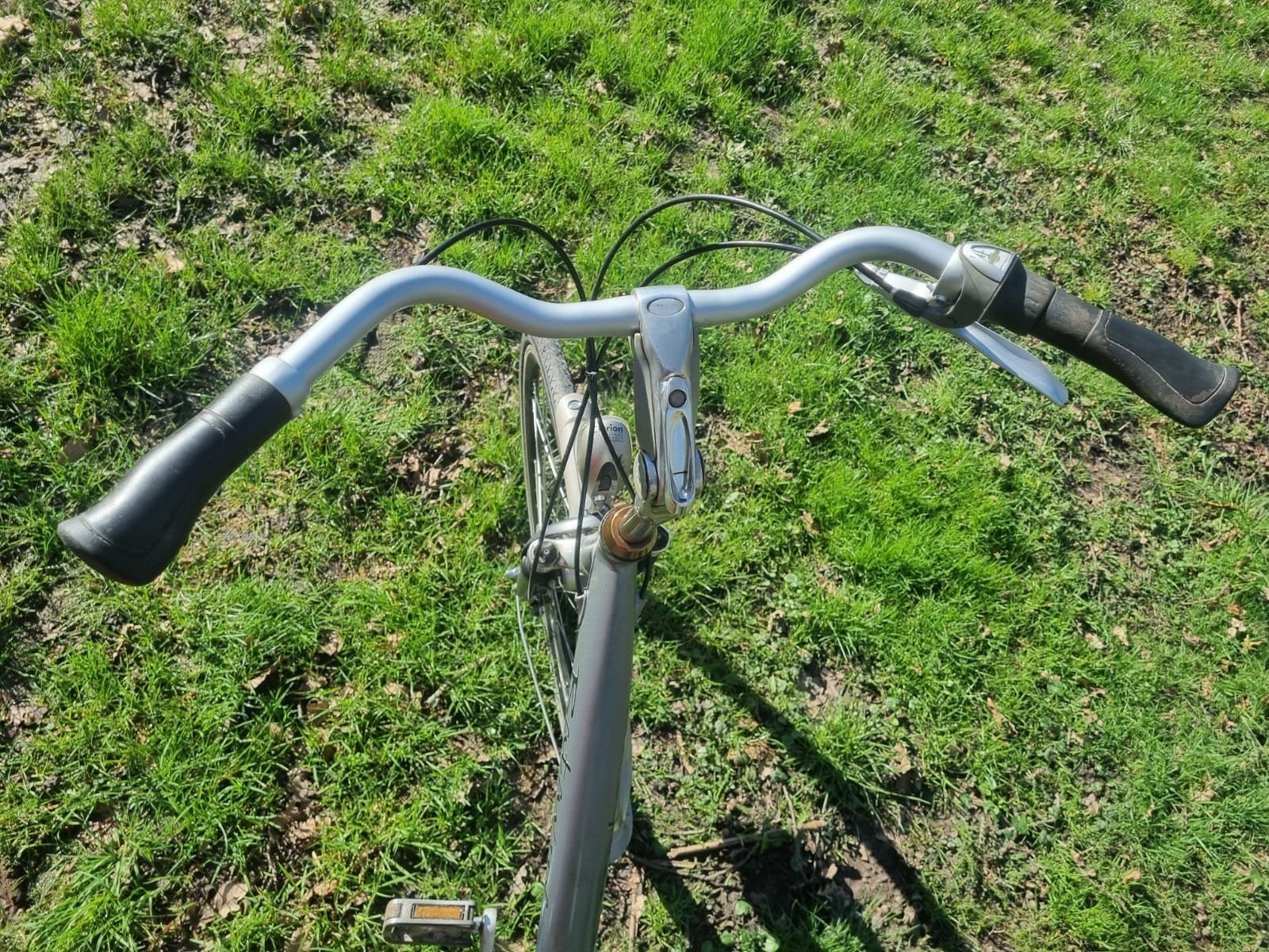 Foto 14 van Batavus Genova Damesfiets - 28 inch, 8 versnellingen