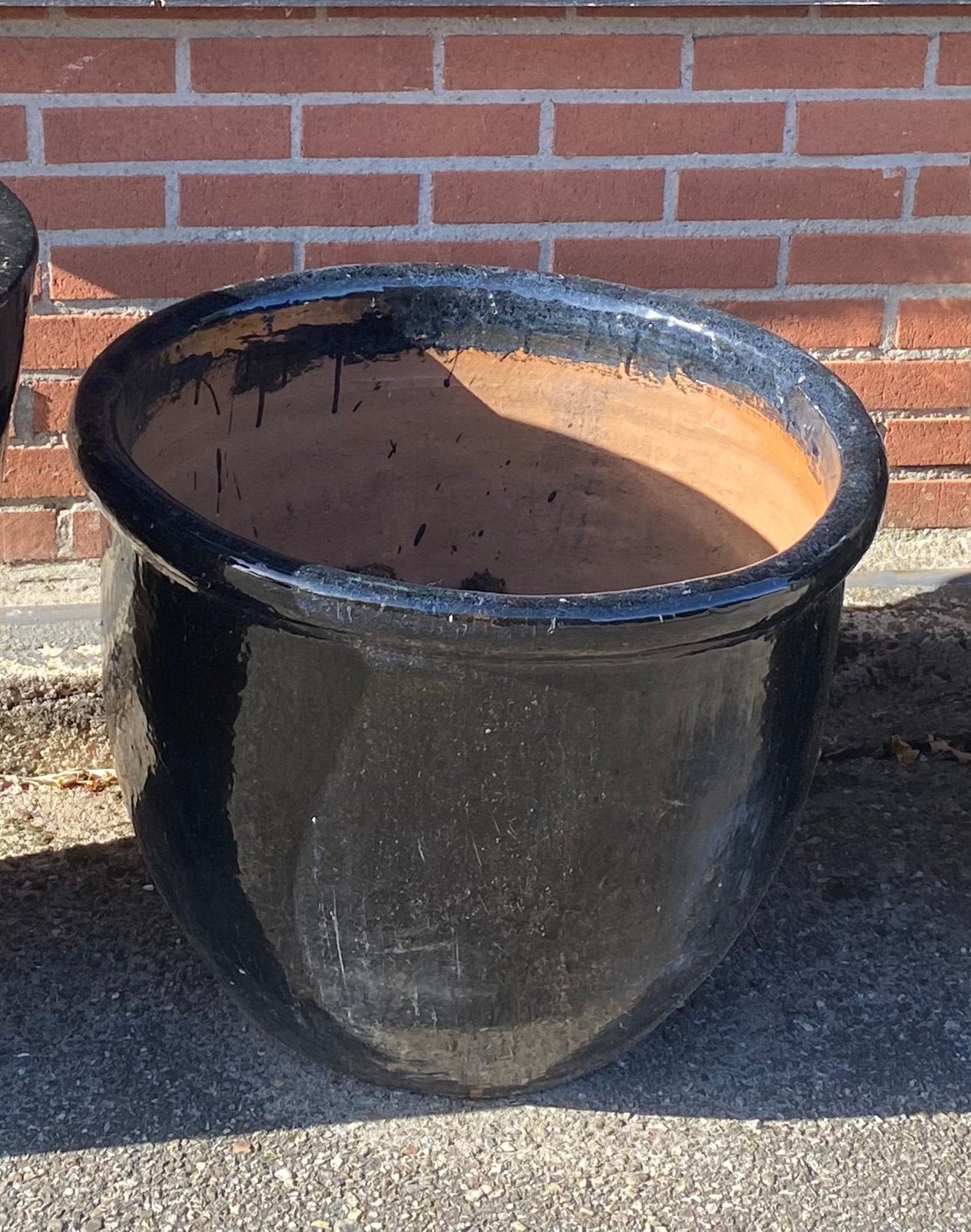 Aangeboden heel grote zwart geglazuurde,  pot, Tuin en Terras, Ophalen, Zo goed als nieuw, Rond, Aardewerk