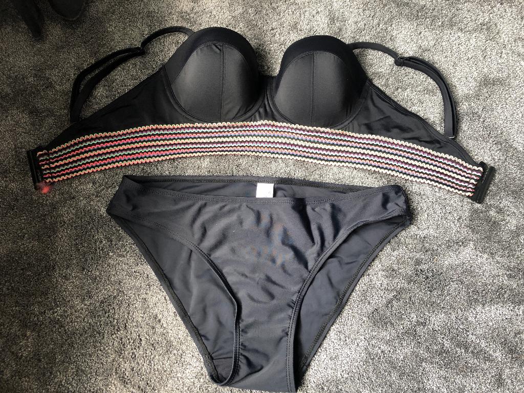 zwarte bikini Hunkemöller, Zwart, Ophalen of Verzenden, Zo goed als nieuw, Bikini