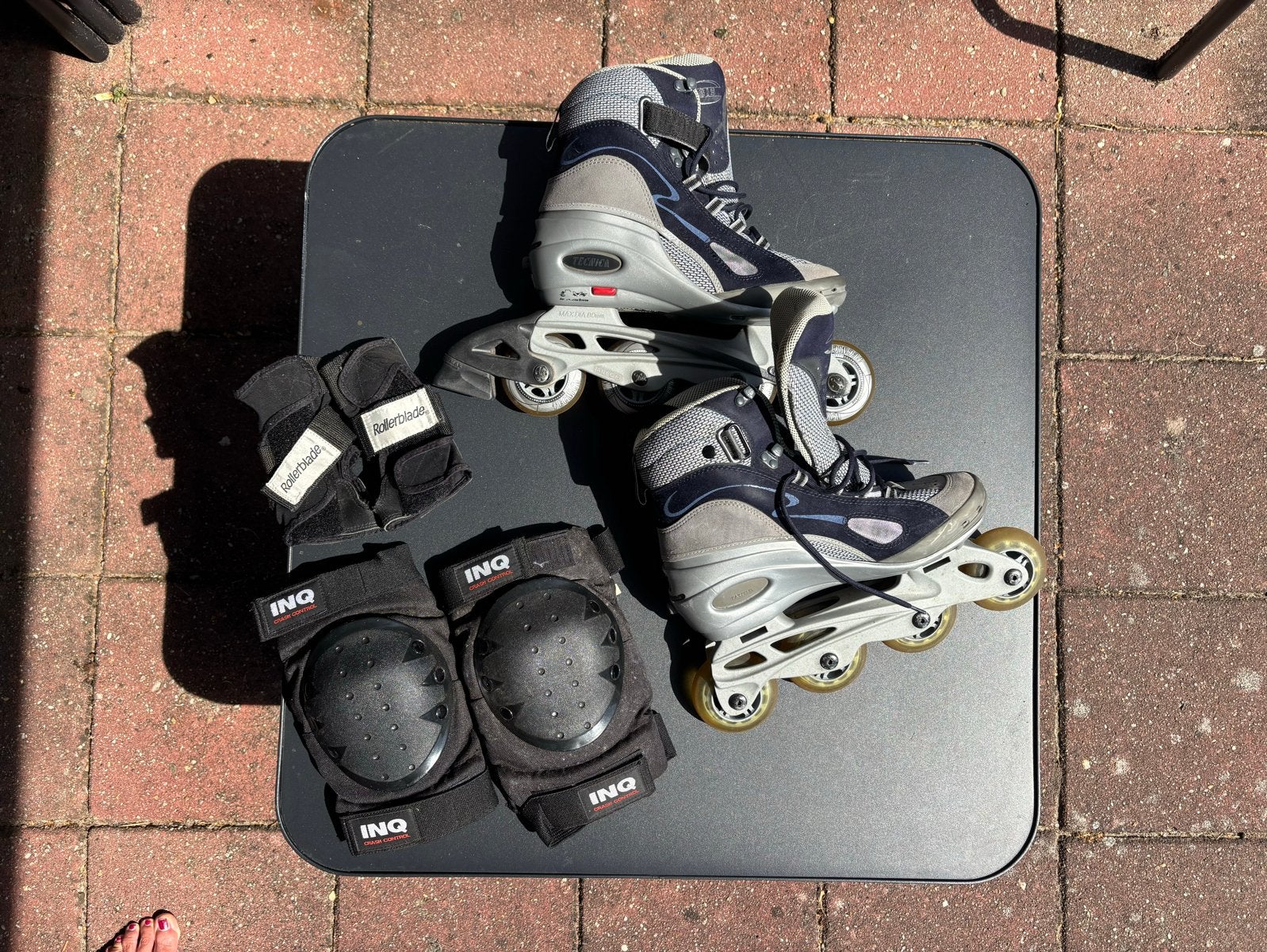 Skeelers maat 40 met beschermers, Sport en Fitness, Skeelers, Ophalen, Gebruikt, Inline skates 4 wielen