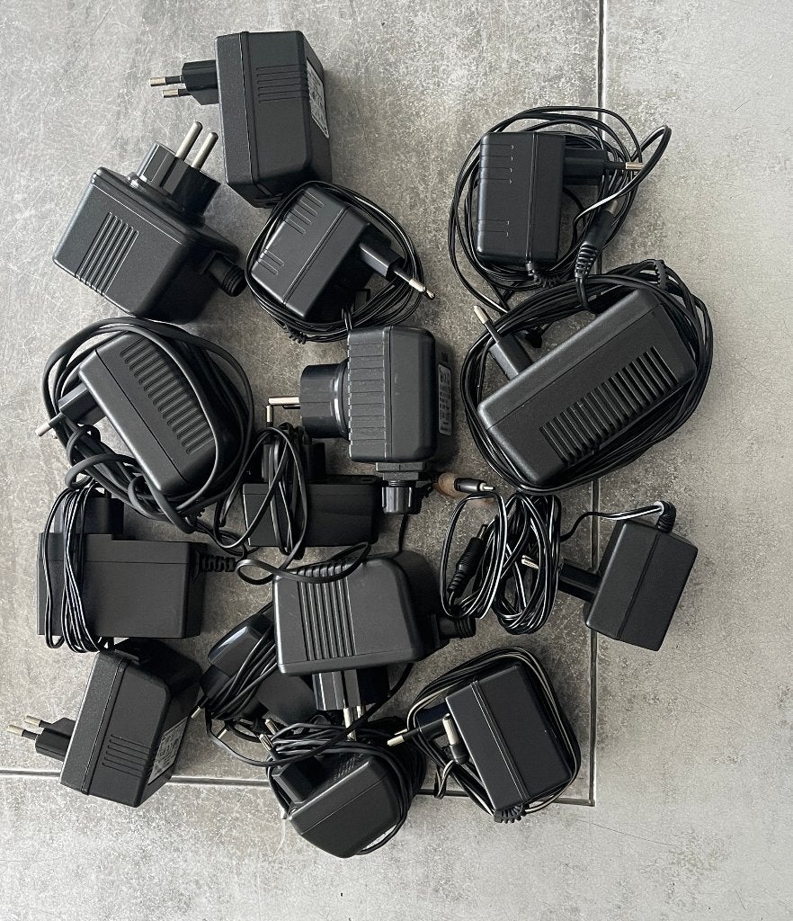 15 trafo's, adapters, Ophalen of Verzenden, Gebruikt