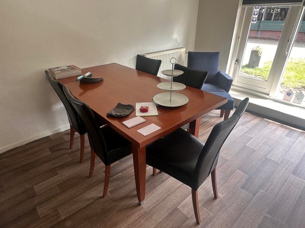 Tafel met nog 2 leren stoelen, Huis en Inrichting, Tafels | Eettafels, Ophalen, Gebruikt, 50 tot 100 cm, Vijf personen of meer