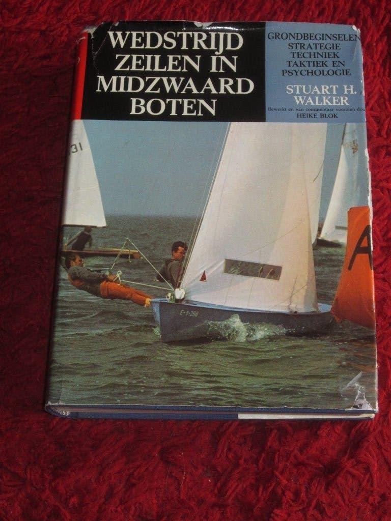 Midzwaardboten - Wedstrijdzeilen in Midzwaardboten., Ophalen of Verzenden, Gelezen, Watersport en Hengelsport