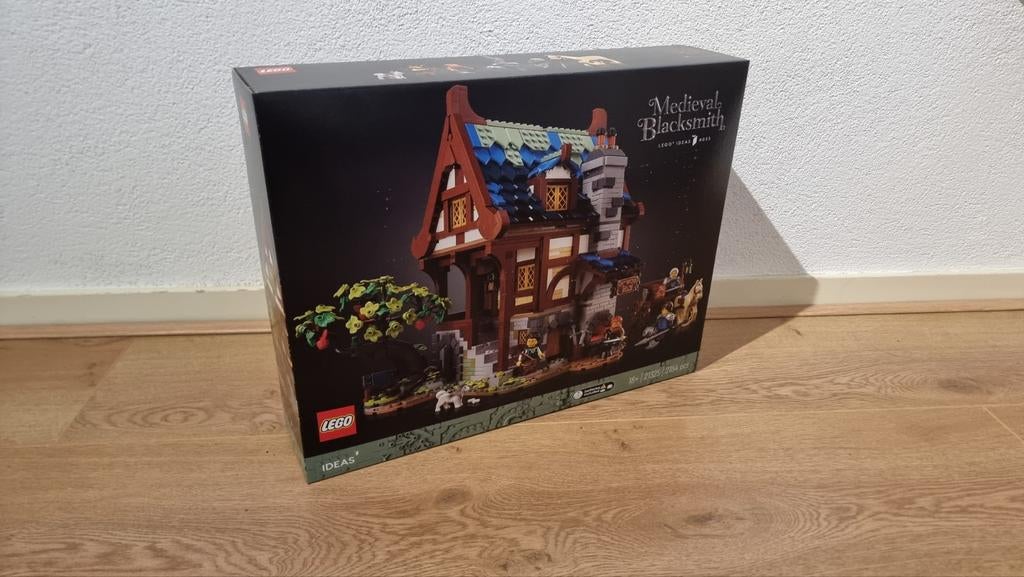 Lego 21325 Medieval Blacksmith, Lego, Nieuw, Ophalen of Verzenden, Complete set