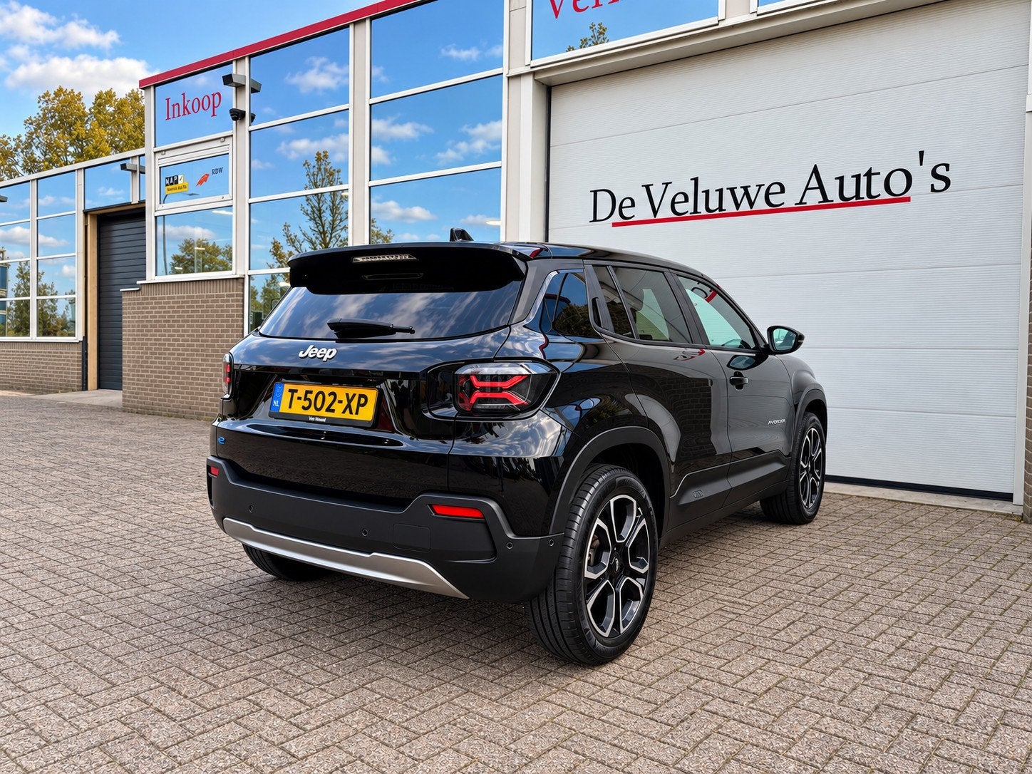 Jeep Avenger Black Edition 54 kWh|SoH 96,44%|ACC|Keyless, Auto's, Dealer onderhouden, Gebruikt, 156 pk, Zwart