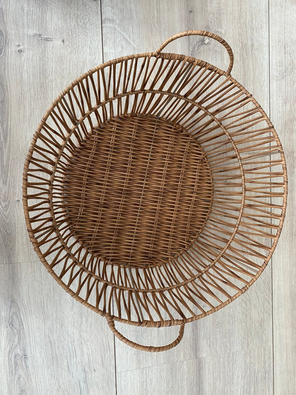 Bruine mand Nieuw, Huis en Inrichting, Woonaccessoires | Schalen en Manden, Ophalen, Overige materialen, Met handvatten, Rond