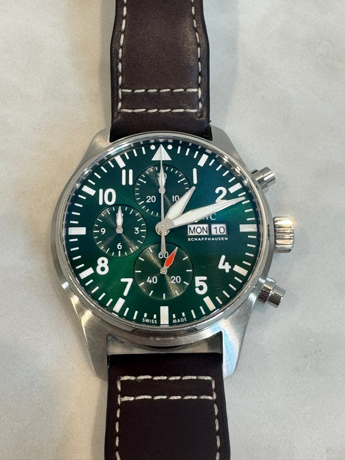 IWC Pilot’s Watch Chronograph 43 – Green Dial – IW378005, Overige merken, Leer, Staal, Polshorloge
