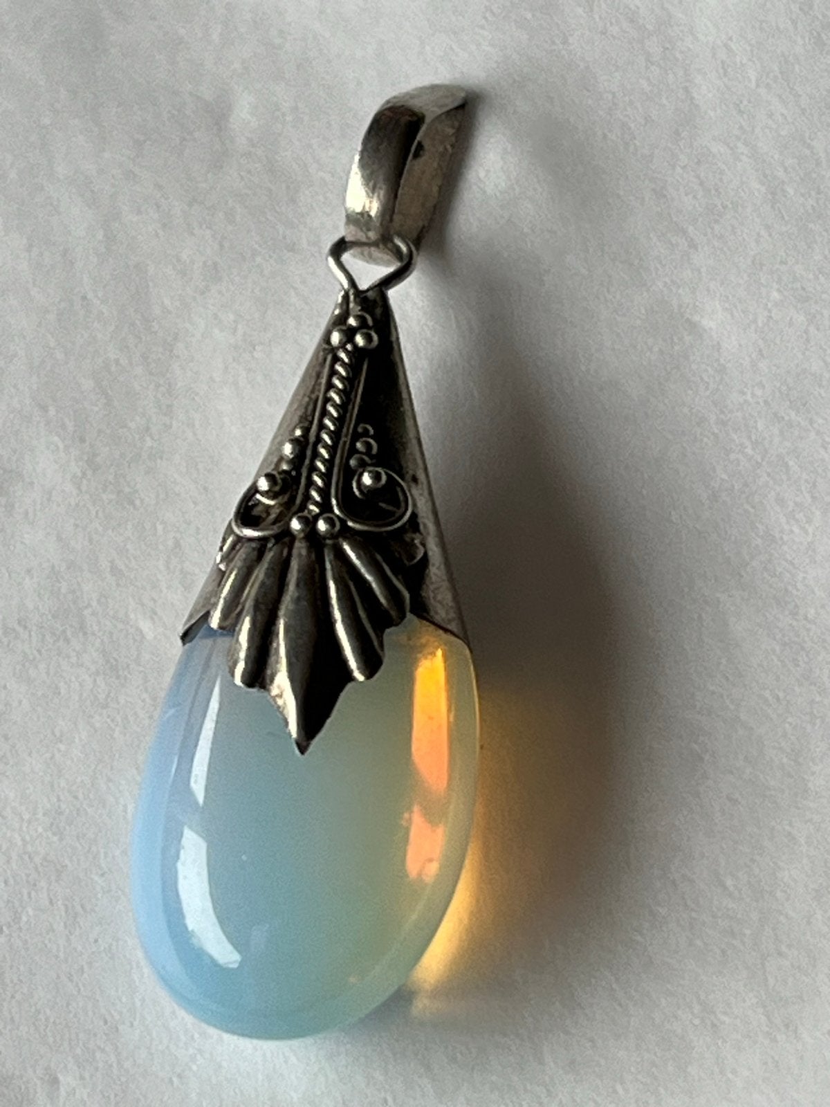 Zilveren hanger Opalite - Gekeurd 925 - Lengte 4 cm, Verzenden, Zo goed als nieuw, Met edelsteen, Zilver