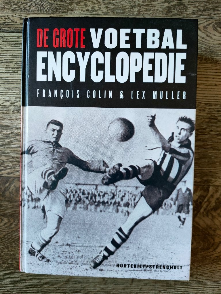 De grote voetbal encyclopedie - heel veel voetbalinfo, Nieuw, Diverse auteurs, Ophalen of Verzenden, Balsport