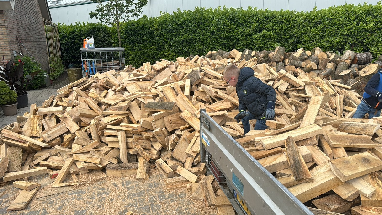 4,5 kuub 100% eiken haardhout thuisbezorgd!!!🔥🔥🔥🔥, 3 tot 6 m³, Verzenden, Eikenhout, Blokken