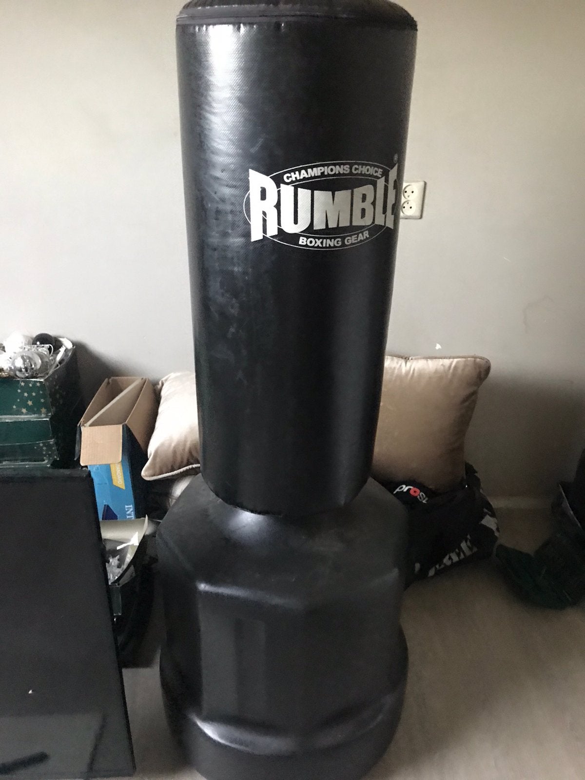 Train box kickbox + handschoenen, Ophalen of Verzenden, Zo goed als nieuw