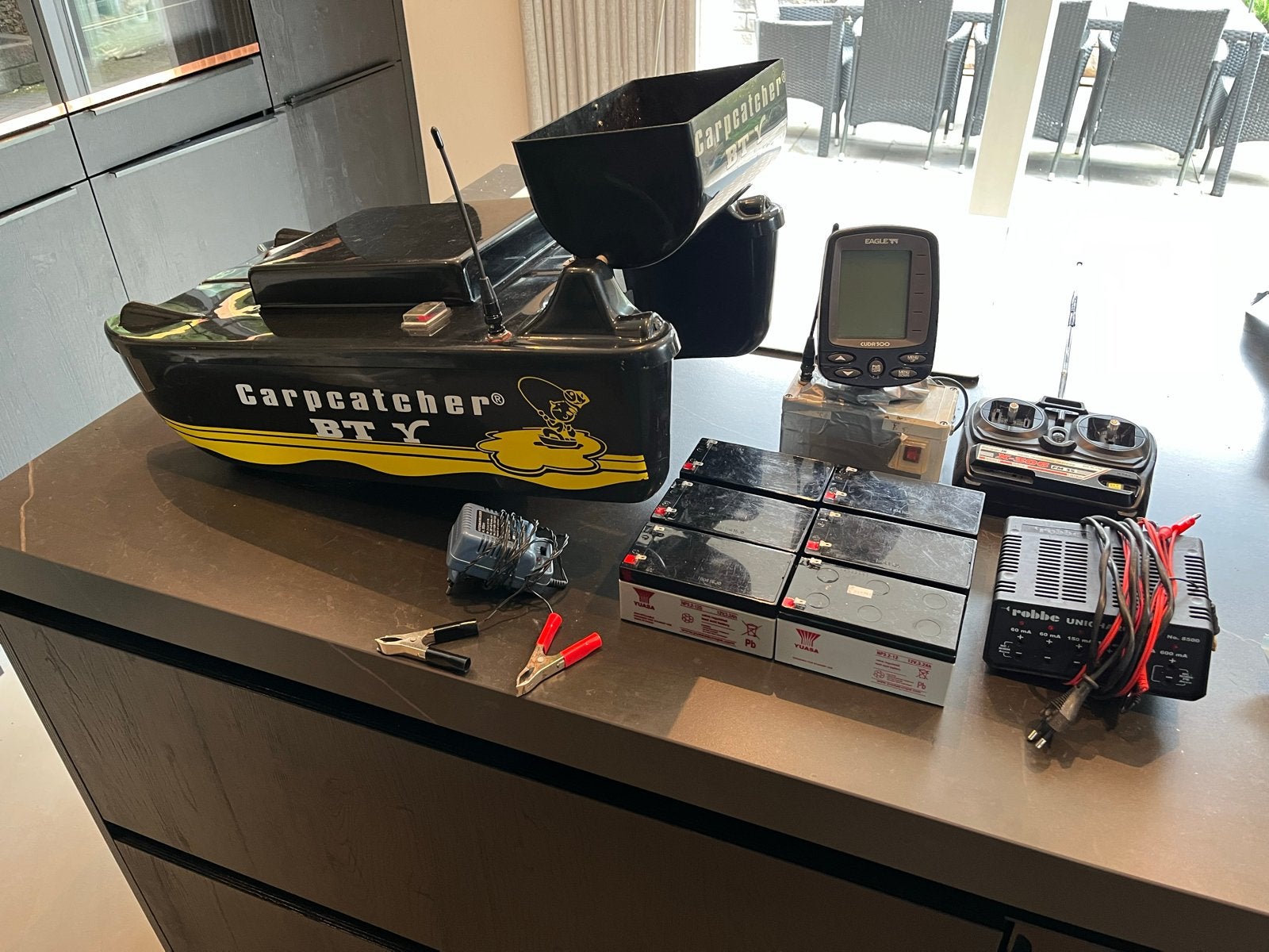 Schrijver Voerboot BT5 met dieptemeter en extra accu's, Ophalen of Verzenden, Gebruikt, Overige typen