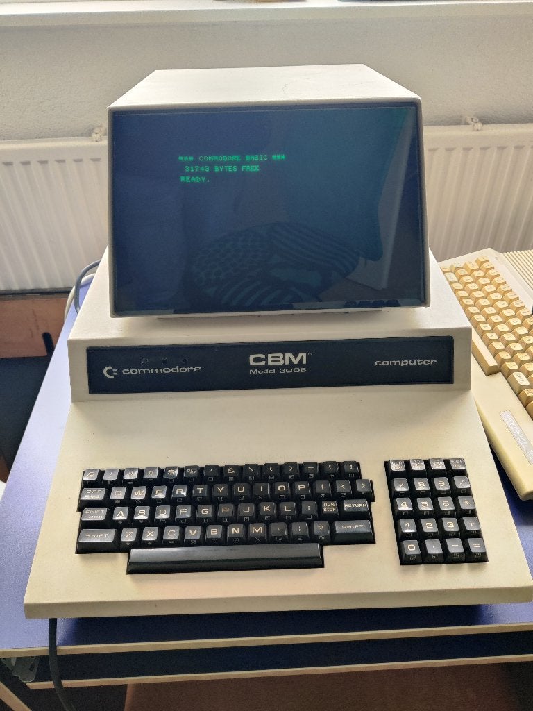 Commodore CBM 3008, Ophalen, Commodore