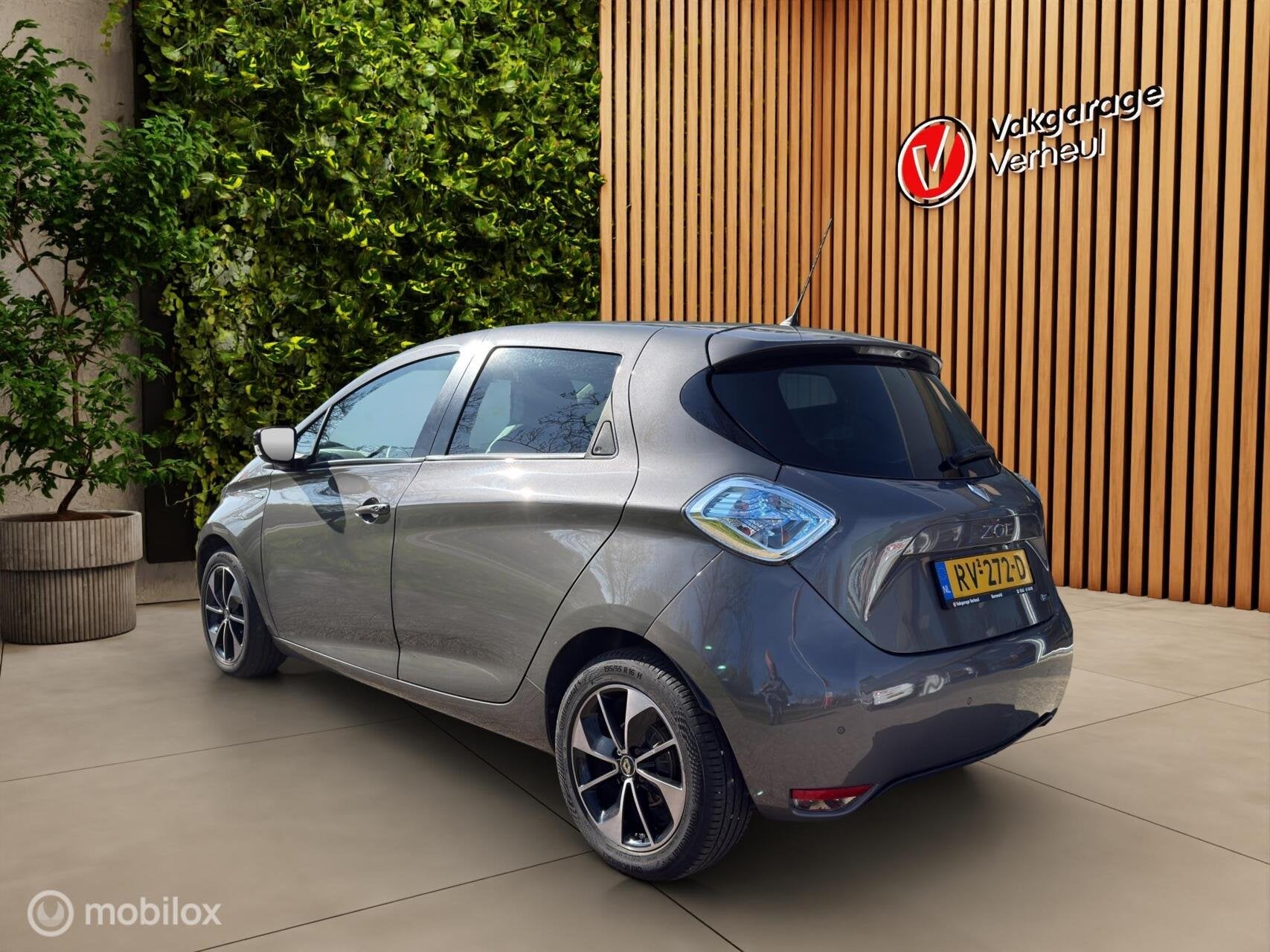 Renault Zoe R90 Intens 41 kWh (ex Accu) Boekjes Nap, Auto's, Dealer onderhouden, Gebruikt, 41 kWh, Met garantie (alle)
