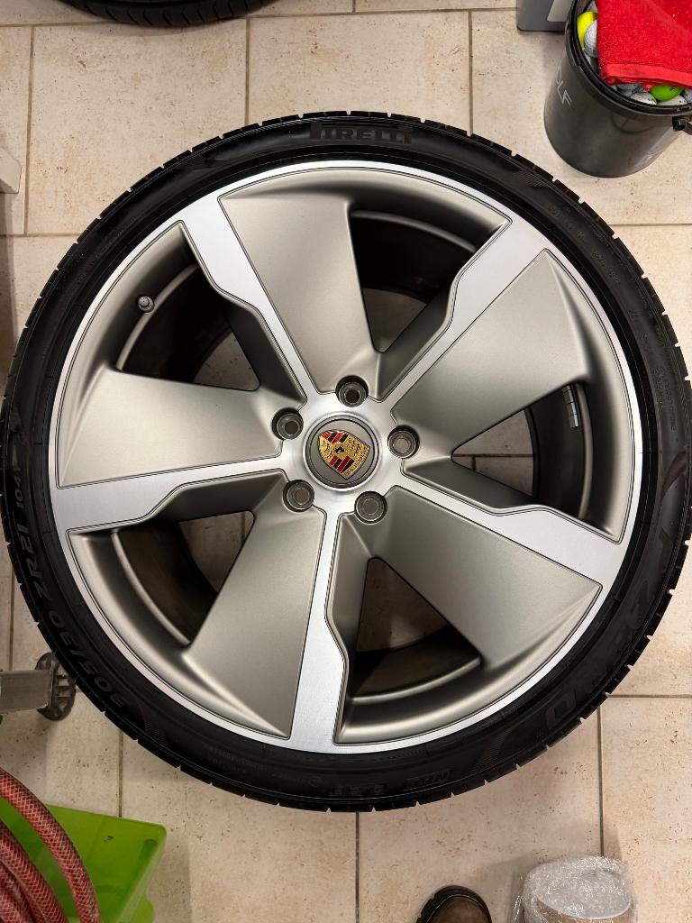 Porsche Taycan exclusive design 21" TPMS naafdeksels, Auto-onderdelen, Ophalen, Gebruikt, Banden en Velgen, 21 inch