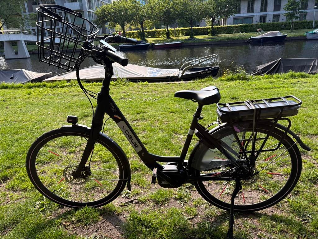 Vogue Infinity Electrische fiets - E-bike met Basil bremen, Minder dan 30 km per accu, Zo goed als nieuw, 47 tot 51 cm, Ophalen
