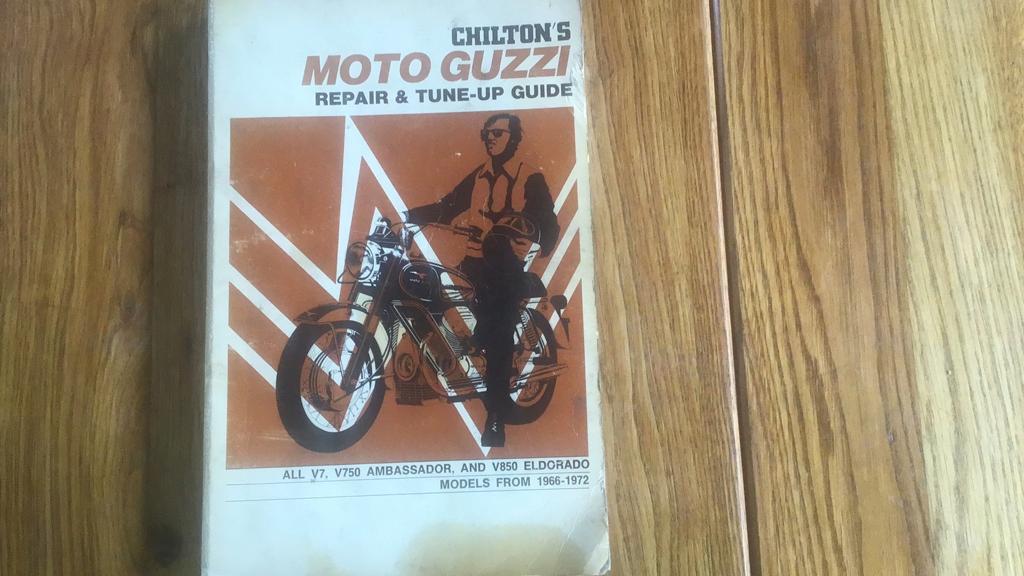 Chilton's Moto Guzzi Reparatie & Afstelgids (1966-1972), Motoren, Ophalen, Moto Guzzi