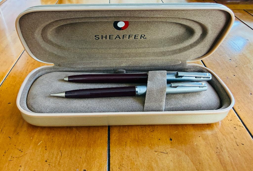 Sheaffer Imperial 440 pennenset – balpen + vulpotlood 0,9 mm, Verzamelen, Pennenverzamelingen, Met doosje, Ophalen of Verzenden