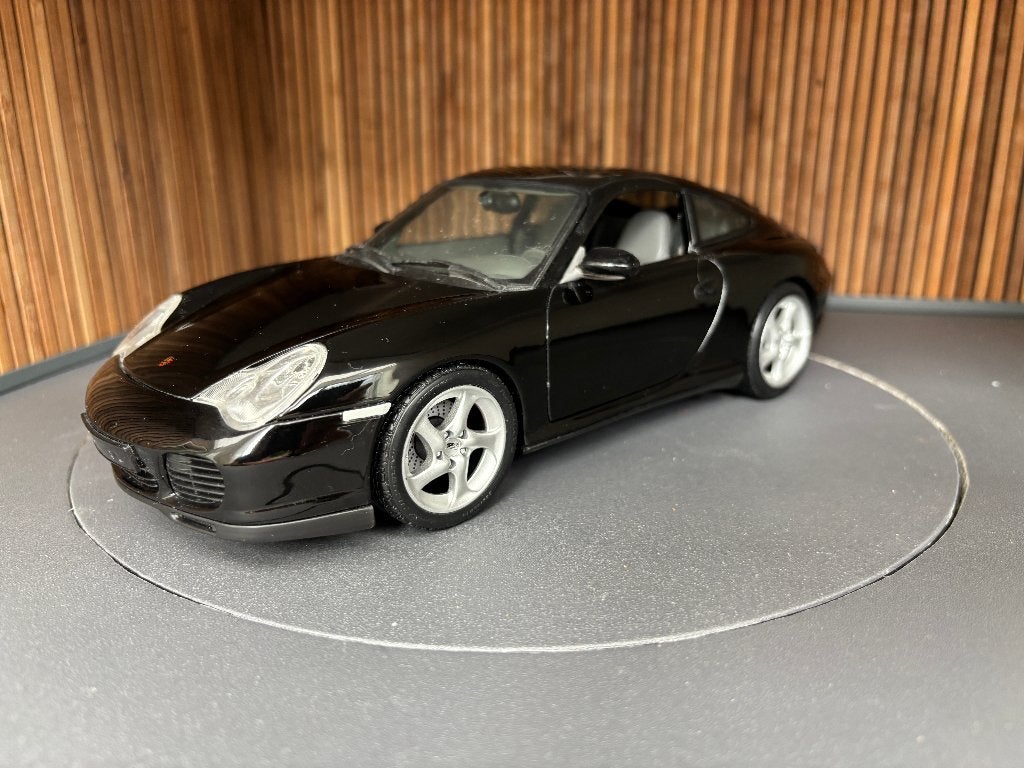 Porsche 911 (996) Carrera 4S 1:18 Maisto Zwart MJ, Ophalen of Verzenden, Zo goed als nieuw, Auto, Maisto