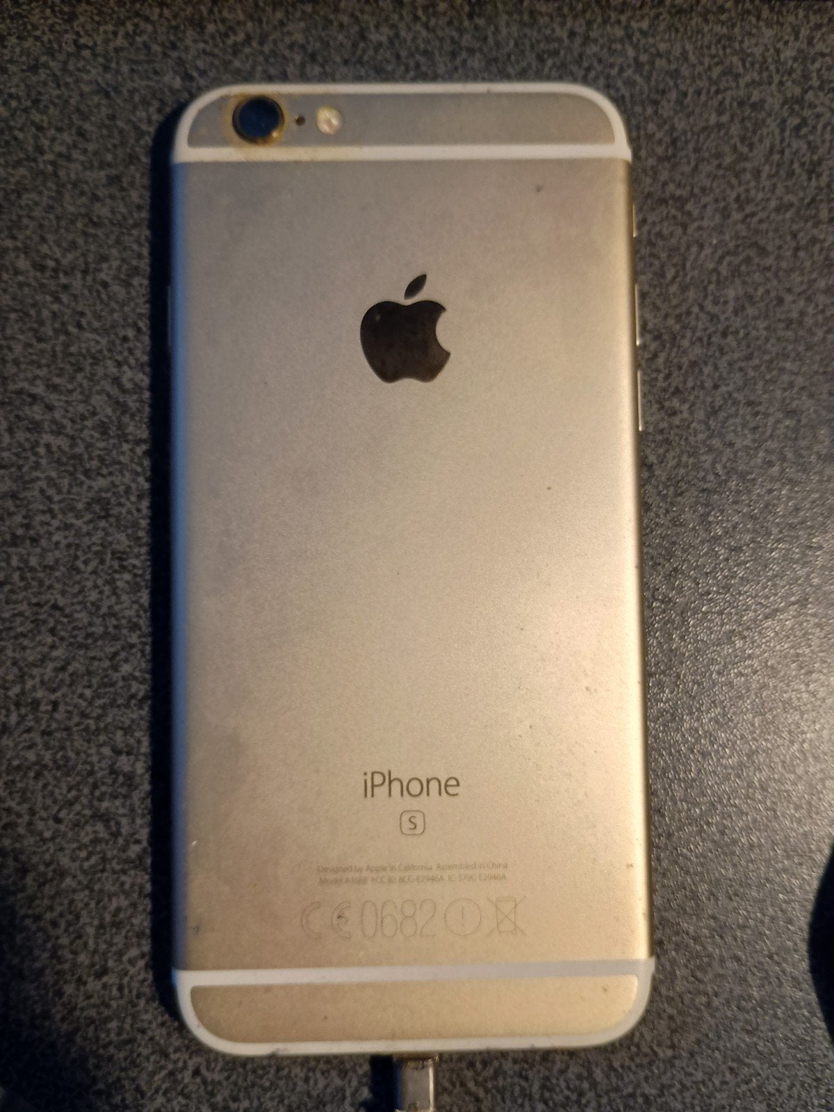 Oude iPhone S - Gebruikt, Ophalen of Verzenden, Gebruikt