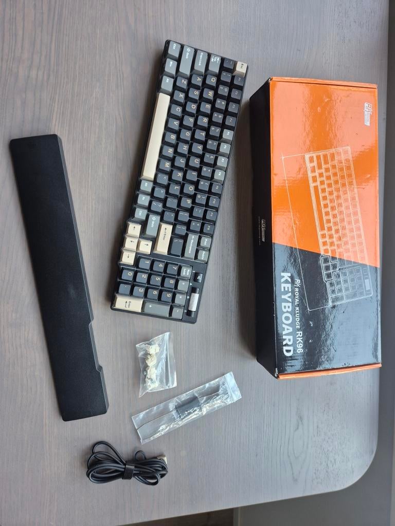 Royal Kludge RK96 keyboard (toetsenbord), Computers en Software, Ophalen of Verzenden, Zo goed als nieuw