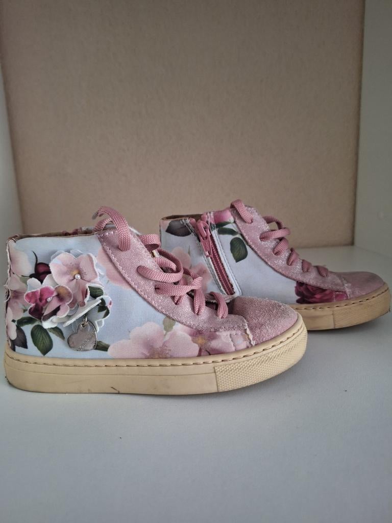 Monnalisa sneakers maat 28, Meisje, Overige typen, Ophalen of Verzenden, Zo goed als nieuw