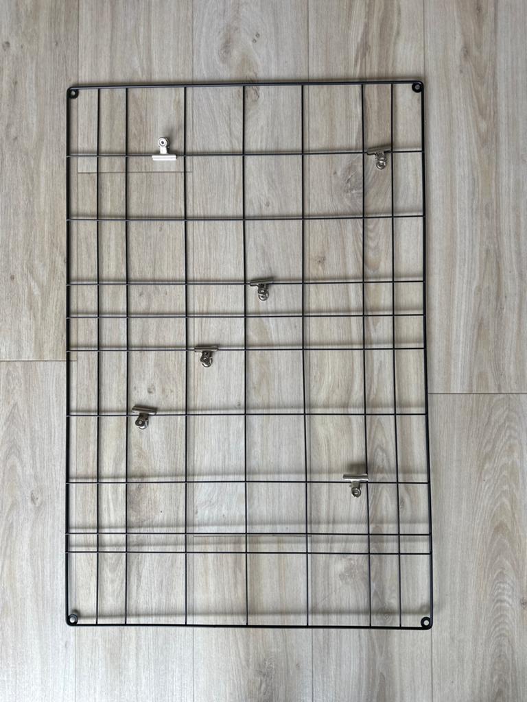 Zwart ijzeren foto/kaartenrek 60x90 cm met 6 knijpertjes, Ophalen of Verzenden, Zo goed als nieuw, Overige typen