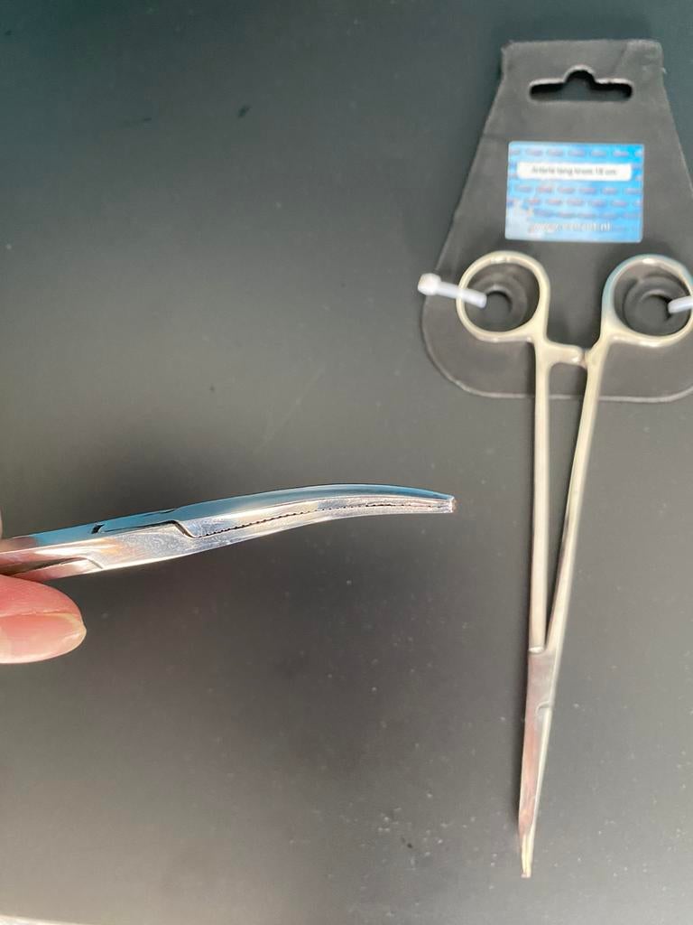 Evezet Onthaaktang arteriklem 18cm gebogen punt, D, Overige typen, Nieuw, Ophalen of Verzenden