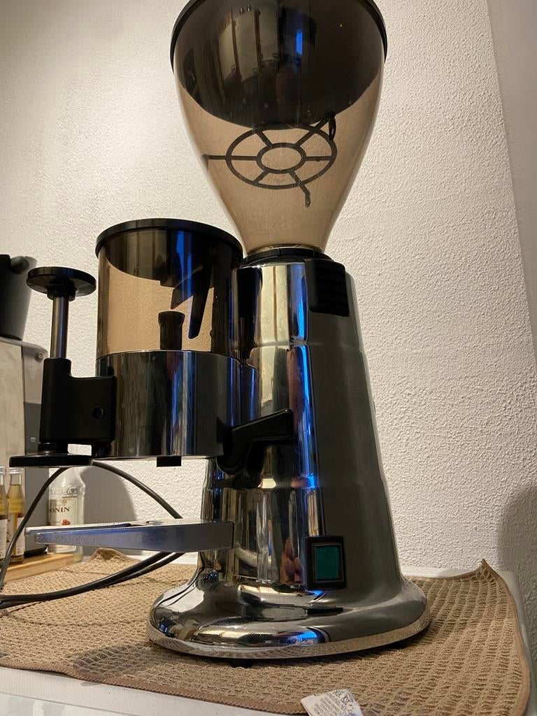 Macap bonenmaler - Professionele koffiemolen, Gebruikt, Overige modellen, 10 kopjes of meer, Koffiebonen