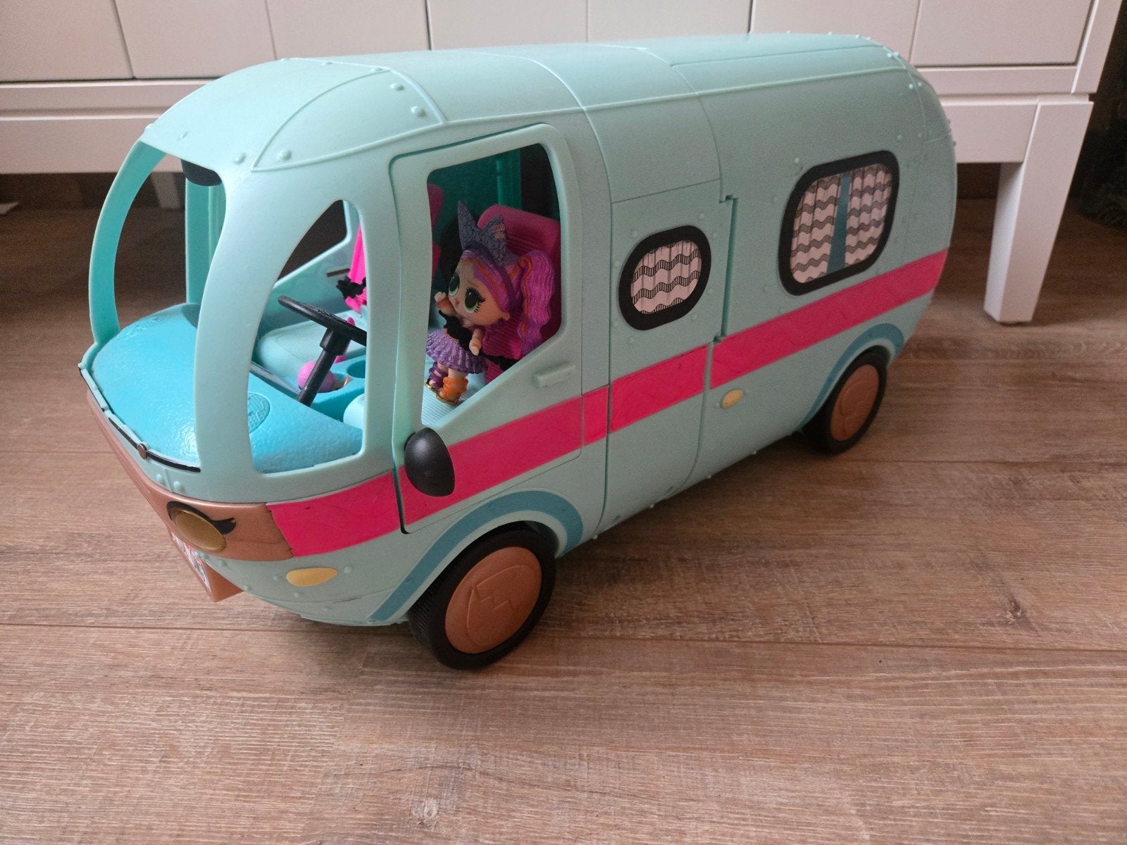 LOL Surprise Camper met geluid en accessoires, gratis koffer, Ophalen, Zo goed als nieuw, Overige typen