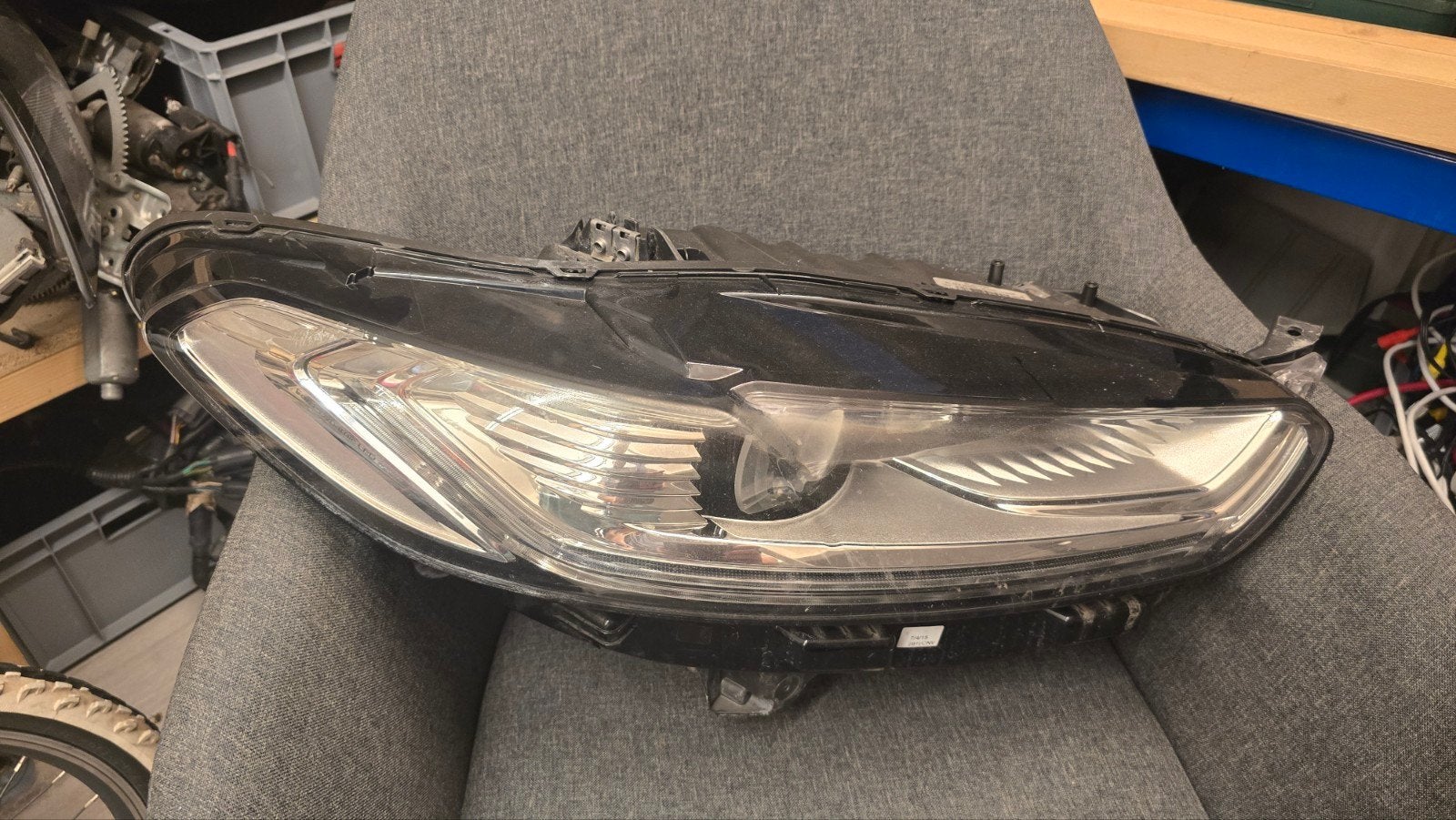 ford Mondeo mk5 2015 koplamp dynamic led, Ophalen, Gebruikt, Ford