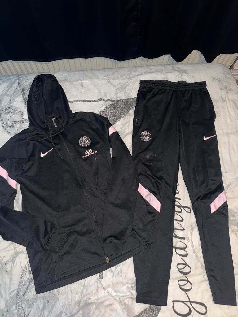 Paris Saint-Germain trainingspak maat S, Zwart, Ophalen of Verzenden, Zo goed als nieuw, Voetbal