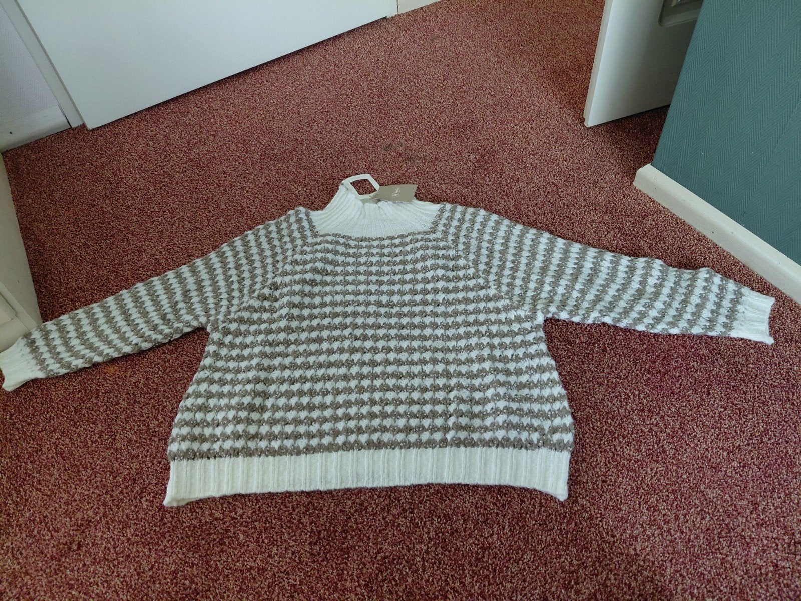 Truitje Wendy Mode M, Kleding | Dames, Maat 38/40 (M), Wendy, Beige, Nieuw