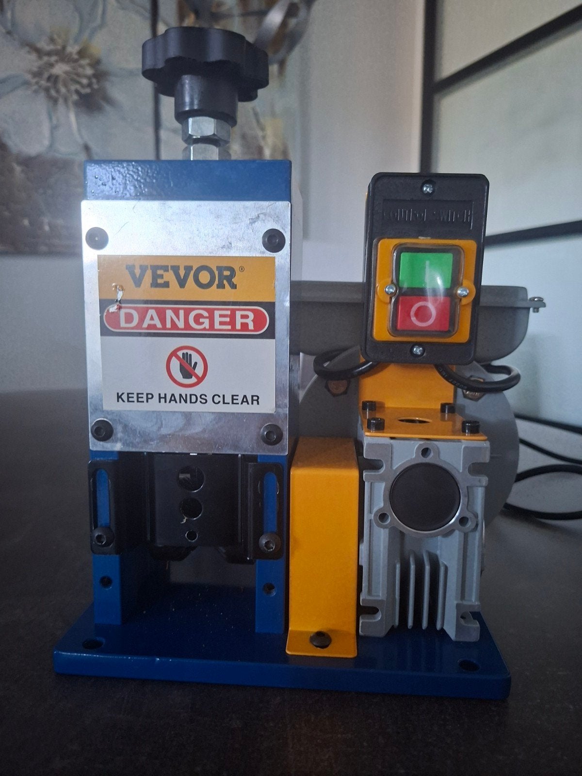 Vevor Kabel Stripmachine - Elektrisch, 0.18 kW, 220V, Verzenden, Zo goed als nieuw