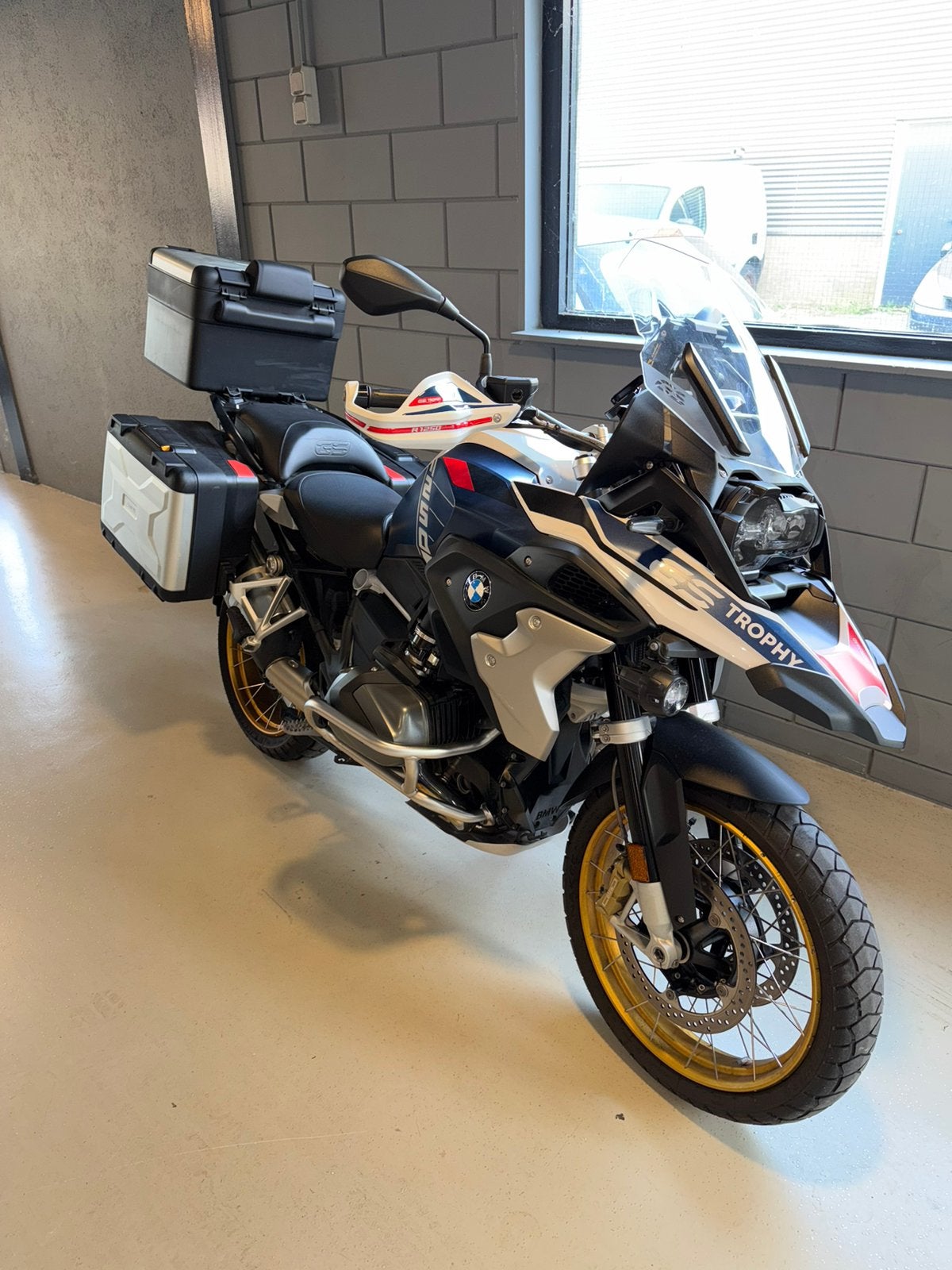 BMW R1250GS Trophy 2023 Full Option Akrapovič, 2 cilinders, 1254 cc, Motorrijbewijs A, Particulier