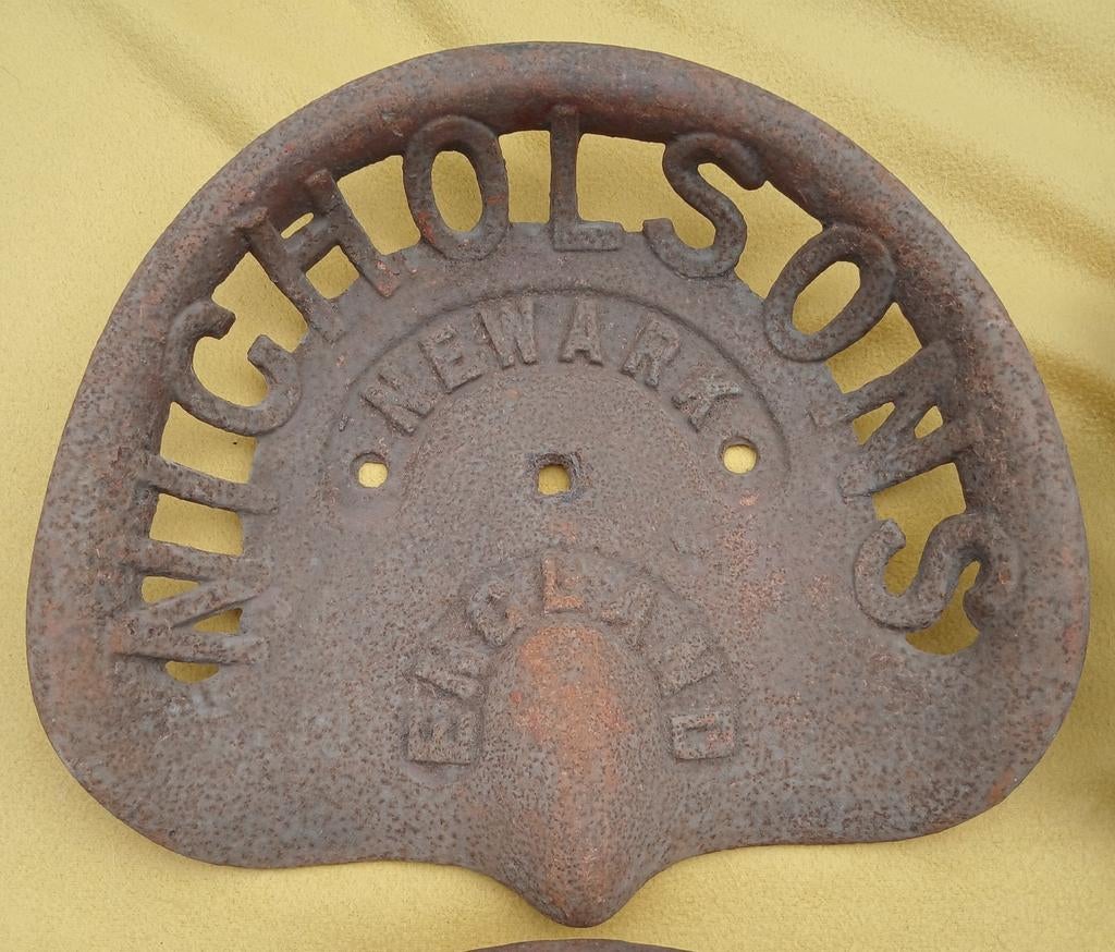antiek gietijzer tractorzadel! Nicholsons Newark England, Ophalen of Verzenden