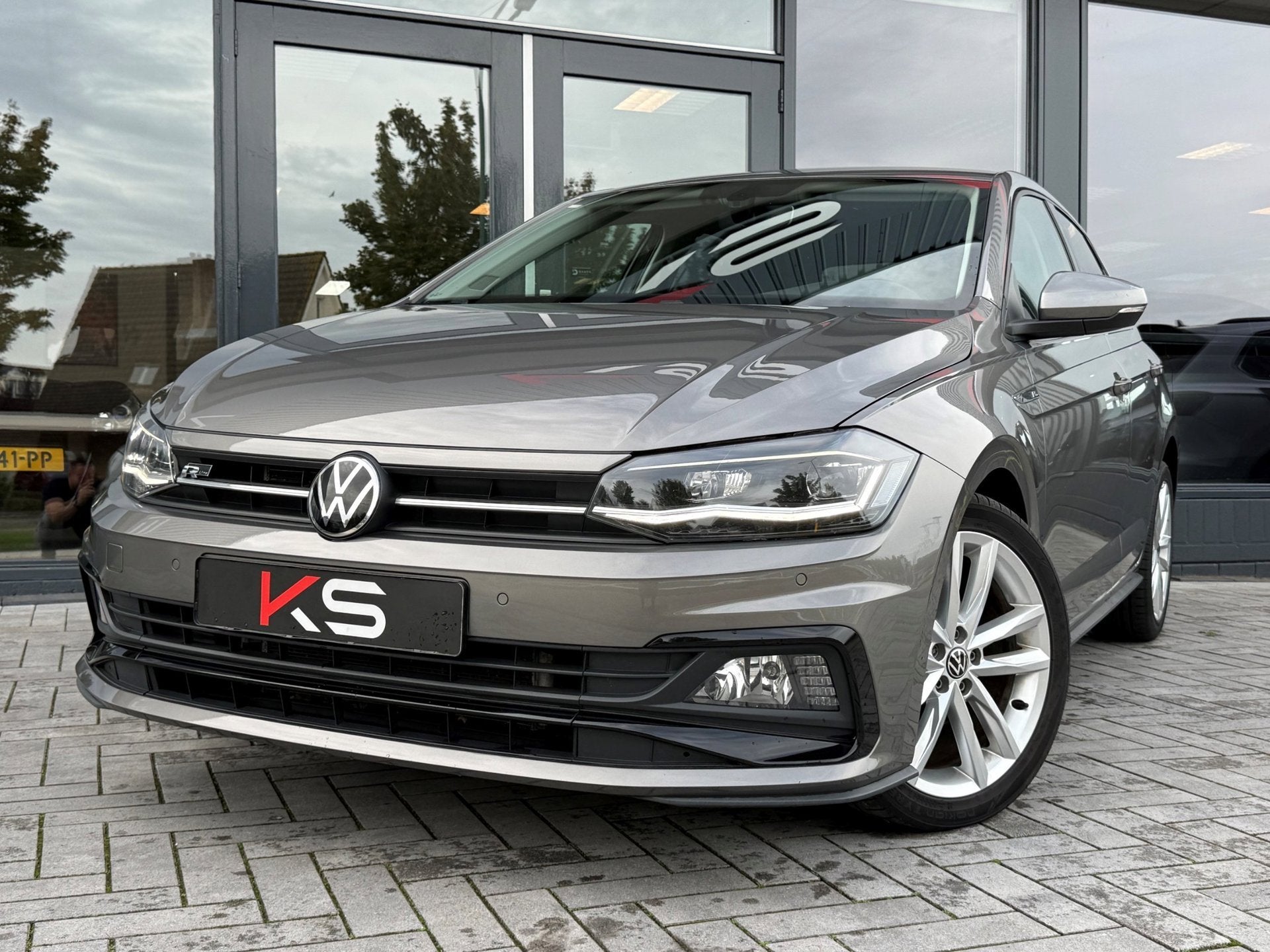 Volkswagen Polo 1.0 TSI R-Line Edition Navi DSG Virtual Led, Dealer onderhouden, Stof, Gebruikt, 95 pk