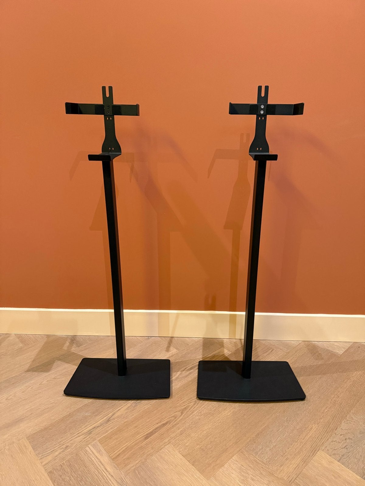 2x Cavus Premium speakerstandaard Sonos PLAY:5 / FIVE, Ophalen, Inclusief standaarden, Overige typen, Zo goed als nieuw