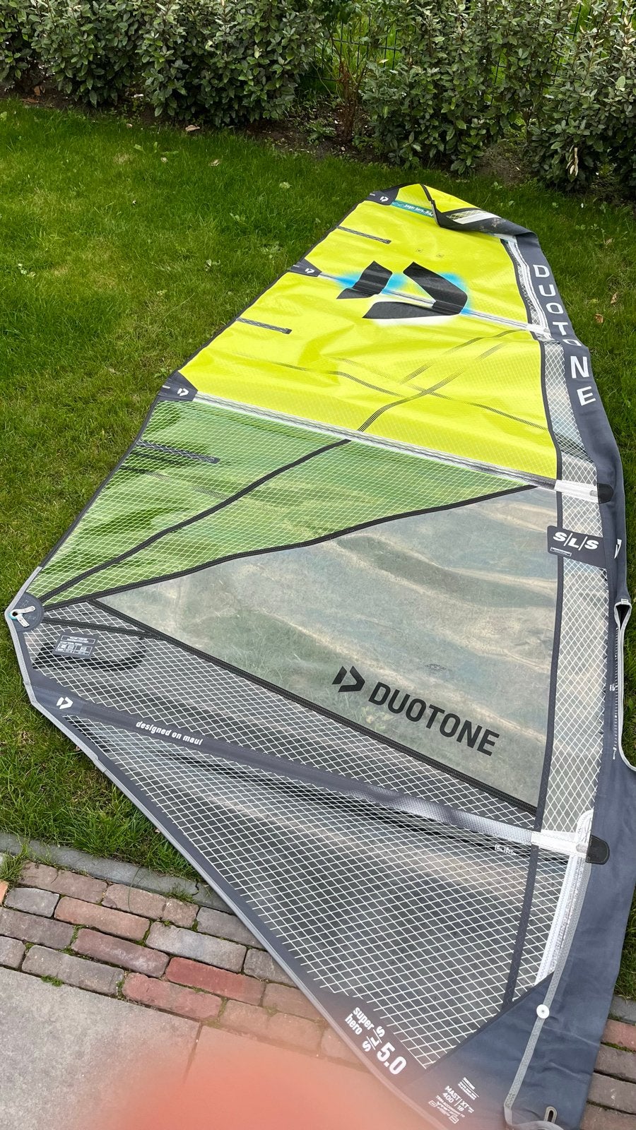 Duotone Super Hero SLS Windsurfzeilen (4.0, 5.0), Watersport en Boten, 3.5 tot 5 m², Ophalen of Verzenden, Zo goed als nieuw, Zeil