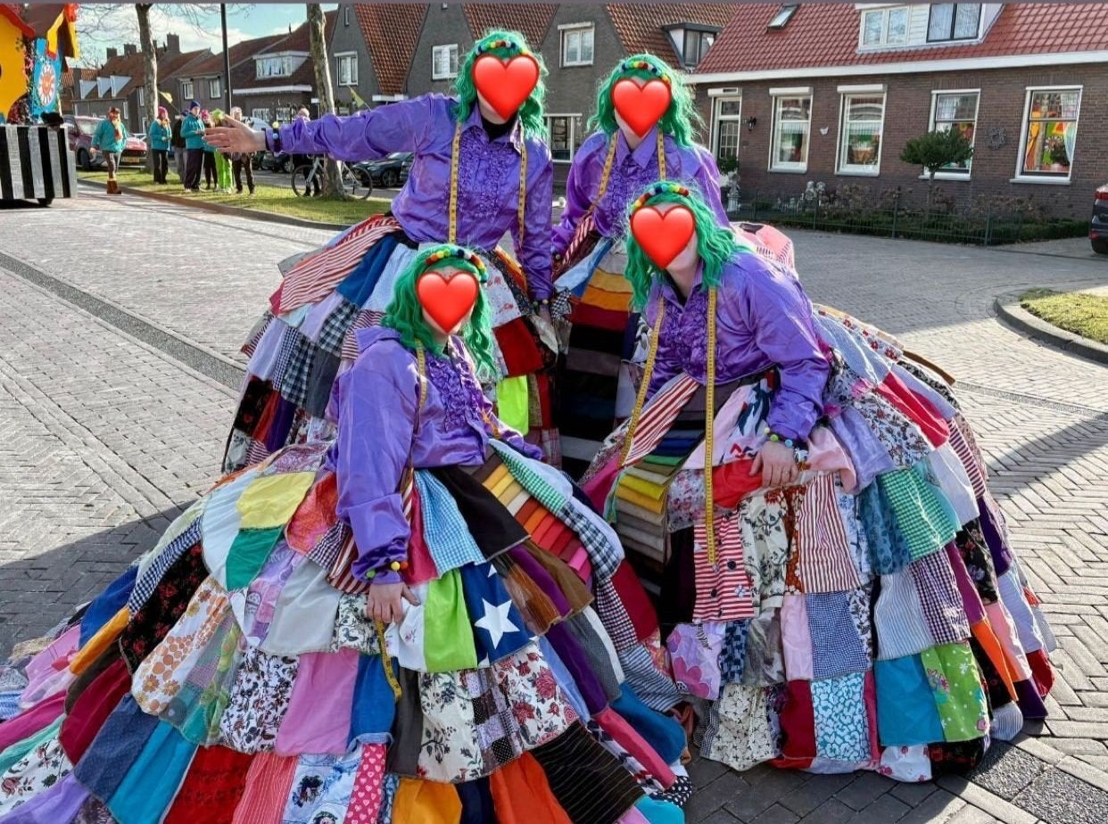 Kleurrijke rokken carnaval, Ophalen of Verzenden, Zo goed als nieuw, Carnaval