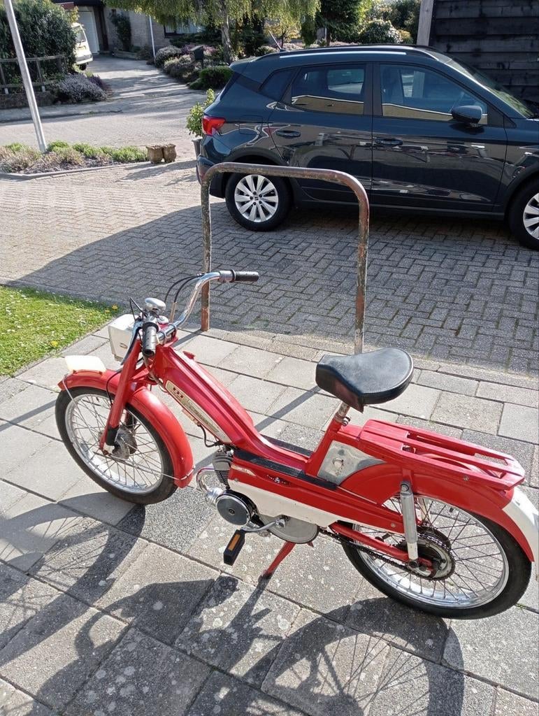 Motobecane Kaptein Mobylette - Goedlopend met kenteken, Ophalen of Verzenden, Gebruikt, Maximaal 45 km/u, Overige modellen