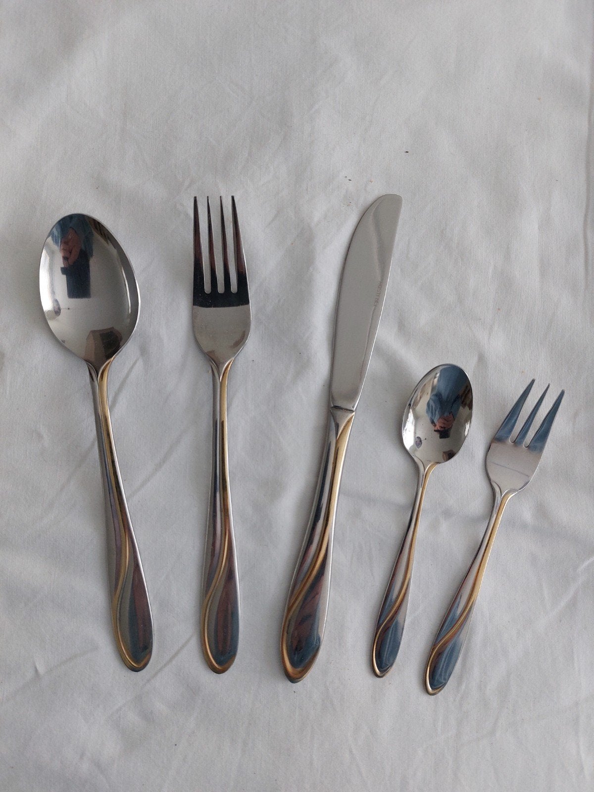 Uitgebreide bestekset Edelstaal Rostfrei met gouden accenten, Ophalen, Bestekset, Nieuw, Rvs of Chroom