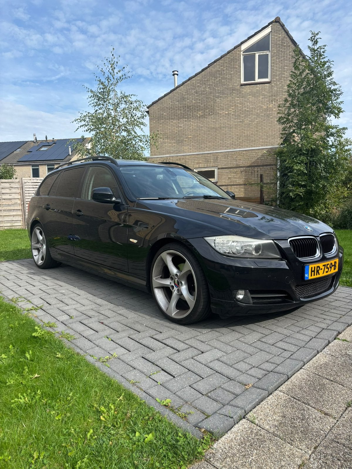 BMW 3-Serie 2.0 318 I Touring AUT 2009 Zwart, Auto's, Automaat, 1995 cc, Zwart, 1435 kg