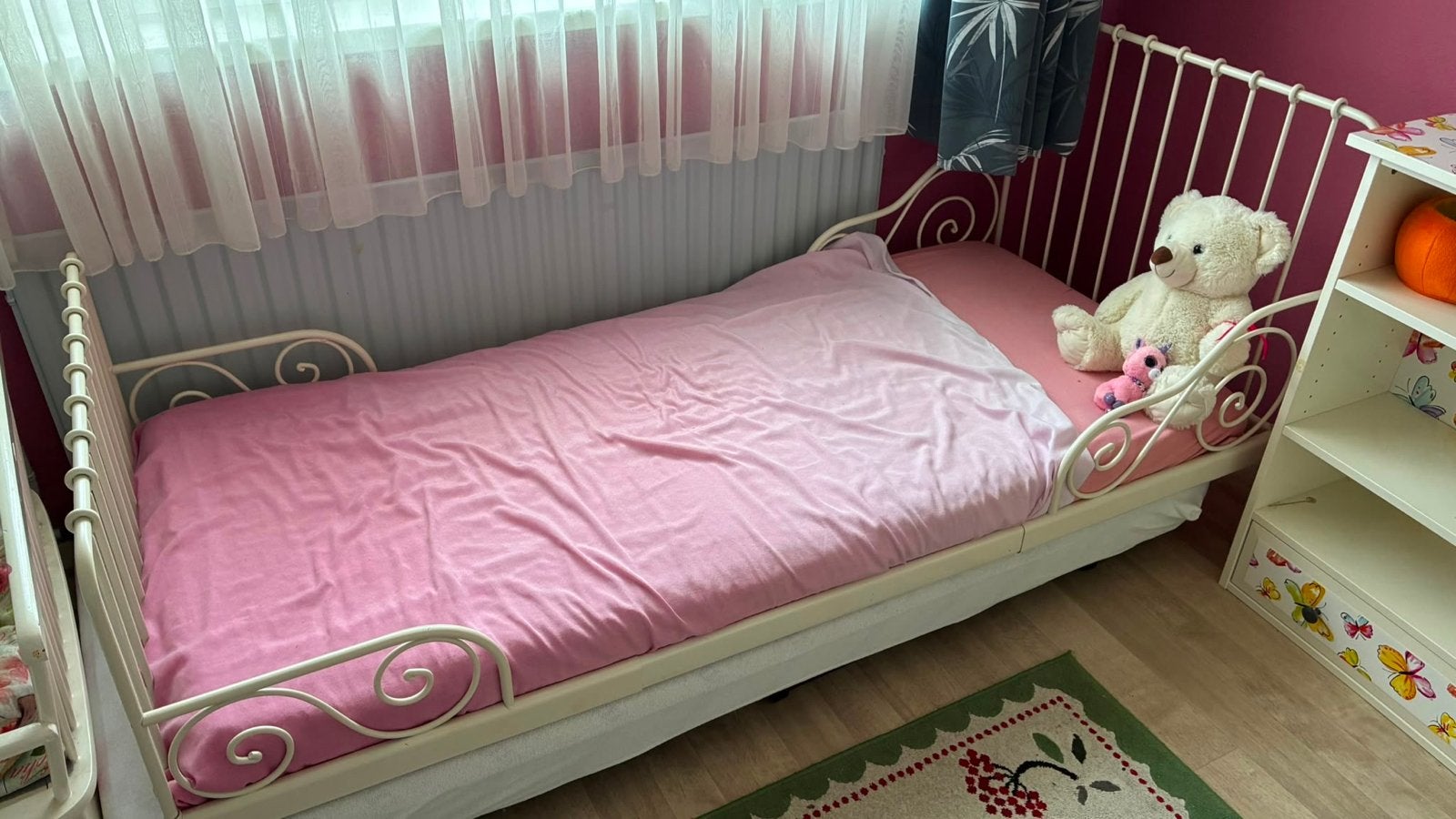 MINNEN meegroei kinderbed met krullen - Zo goed als nieuw, Kinderen en Baby's, Ophalen, 70 tot 85 cm, Zo goed als nieuw, Lattenbodem
