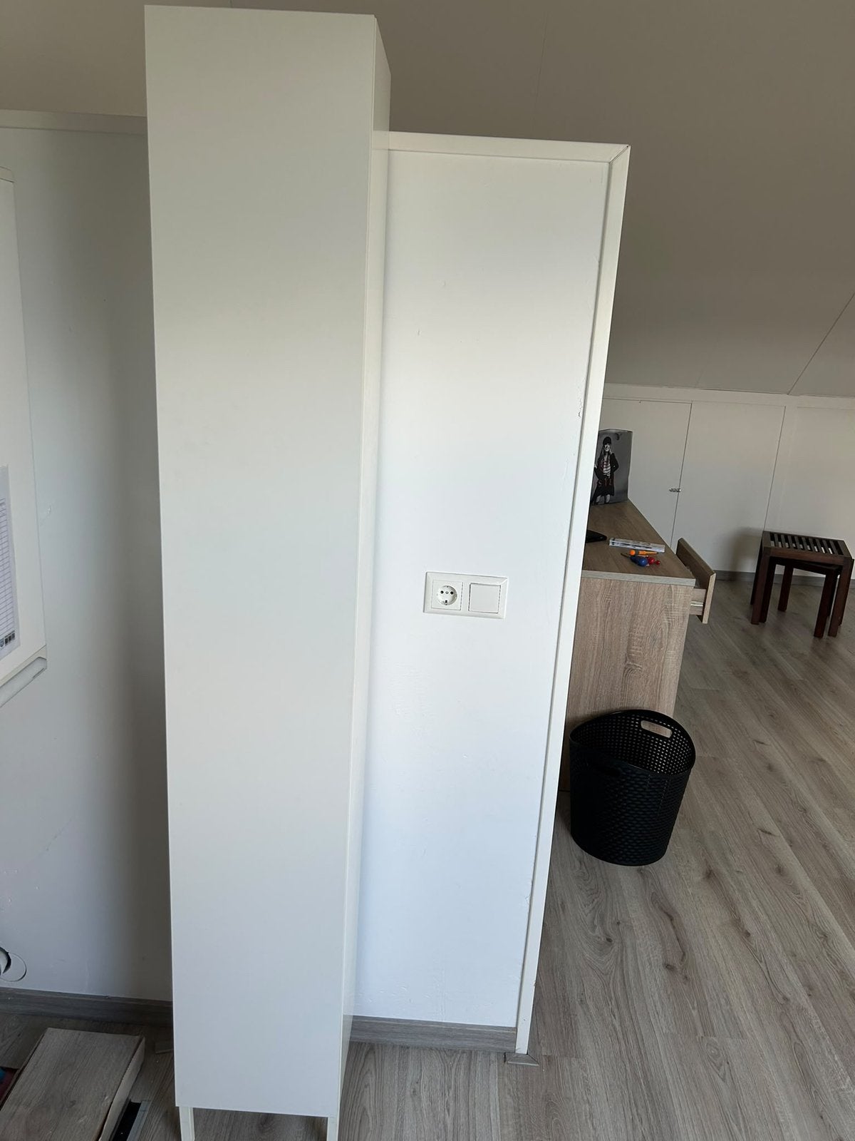 Smalle hoge wandkast, Ophalen, Gebruikt, Minder dan 150 cm, 150 tot 200 cm