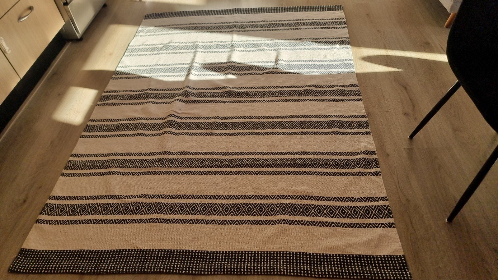 Vloerkleed met zwart-wit patroon 100% katoen, Gebruikt, 100 tot 150 cm, Modern, Scandinavisch, Ophalen of Verzenden