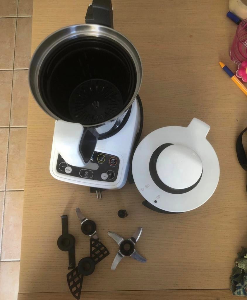 Moulinex Volupta Foodprocessor - Zo goed als nieuw, 3 snelheden of meer, Ophalen of Verzenden, Zo goed als nieuw, 2 tot 3 liter
